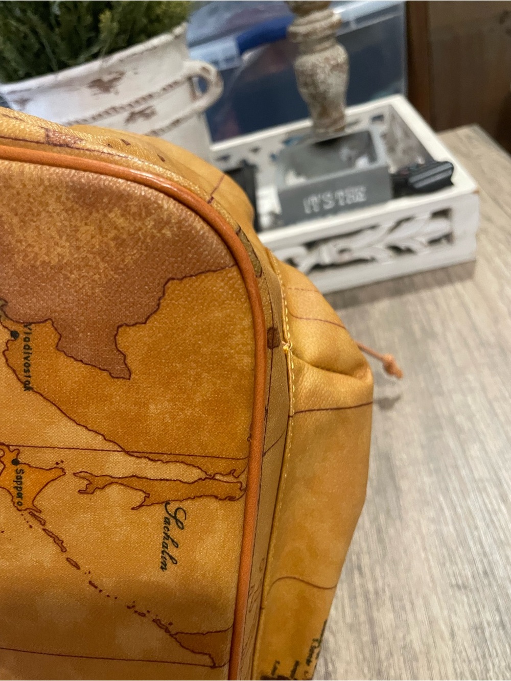 Alviero Martini Tan Map-Print Leather Backpack with Gold Hardware - Picture 5 of 13